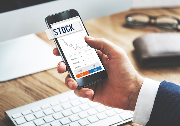 Quotex Trading vs Stock Trading: Key Differences